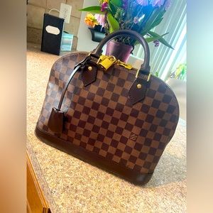 Louis Vuitton ALMA PM